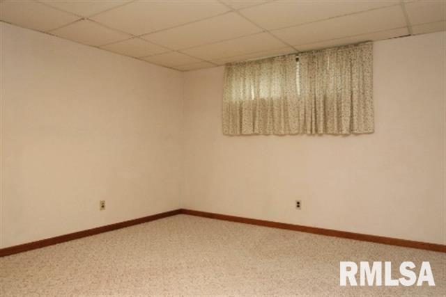 5730 Oakbrook Road Davenport, IA 52806 - Photo 19 of 22 Gallery Image 19