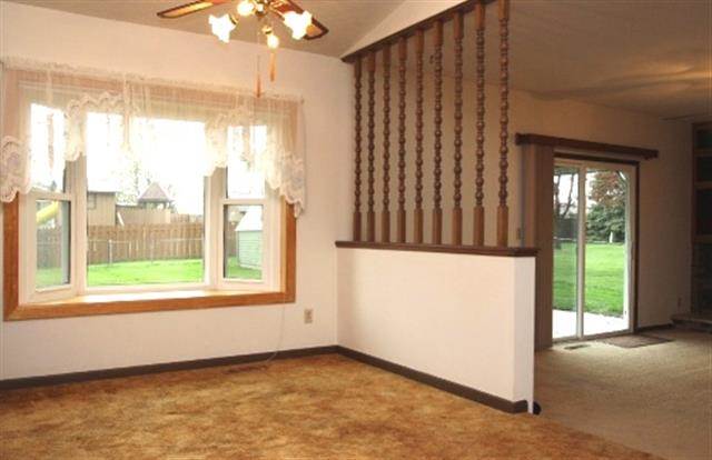 5730 Oakbrook Road Davenport, IA 52806 - Photo 10 of 22 Gallery Image 10