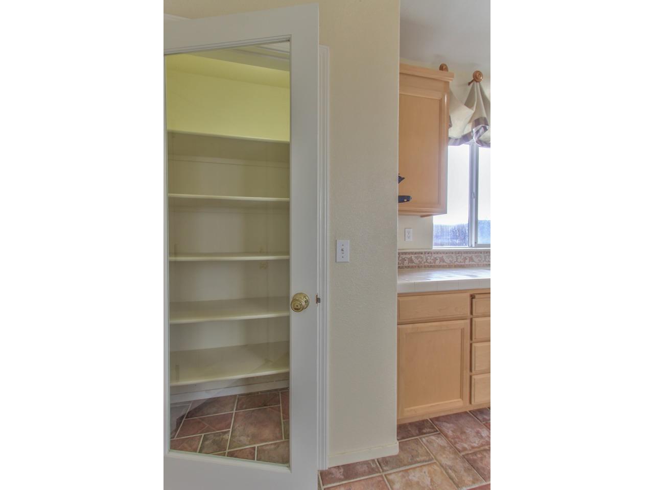 6 Harrington Circle Salinas, CA 93906 - Photo 10 of 28