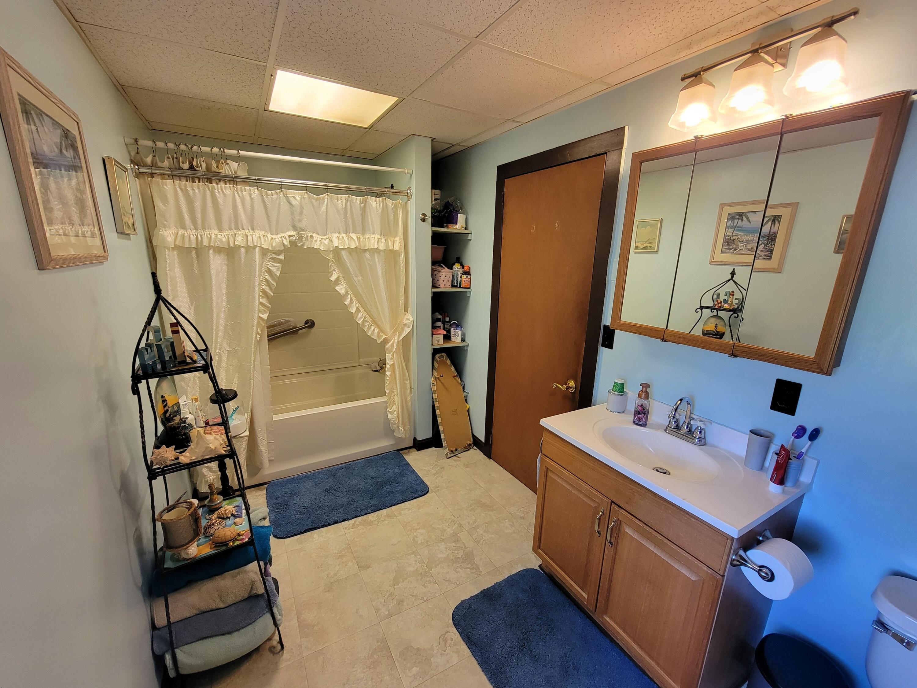 294 Palmer Road Thorndike, ME 04986 - Photo 19 of 32 Bathroom