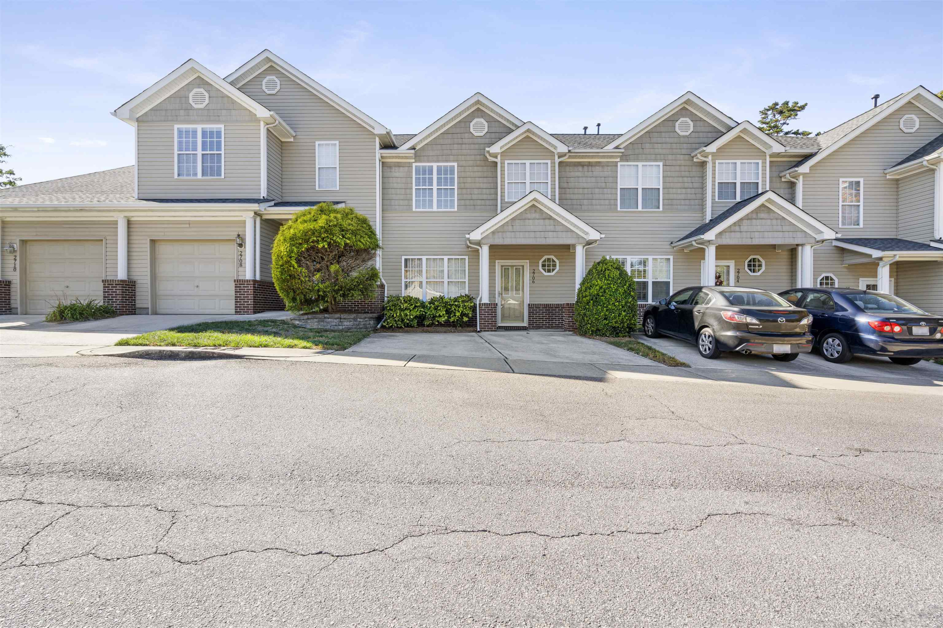 2706 Andover Glen Road Raleigh, NC 27604 - Photo 5 of 33 Photo 5