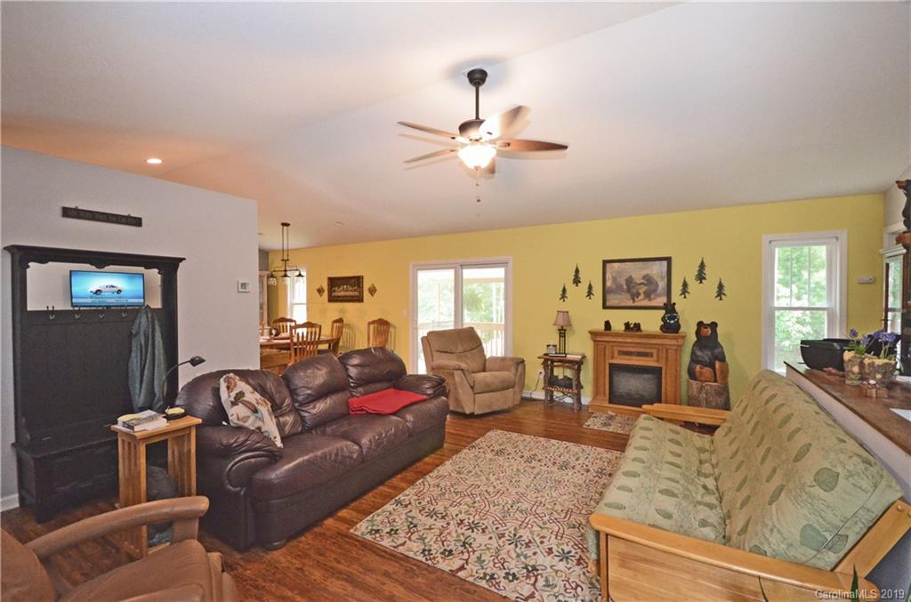 11 Whistle Ridge Candler, NC 28715 - Photo 14 of 42 Gallery Image 14