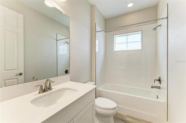 $536,807 | 10198 Surrey Rose Drive, San Antonio, FL 33576