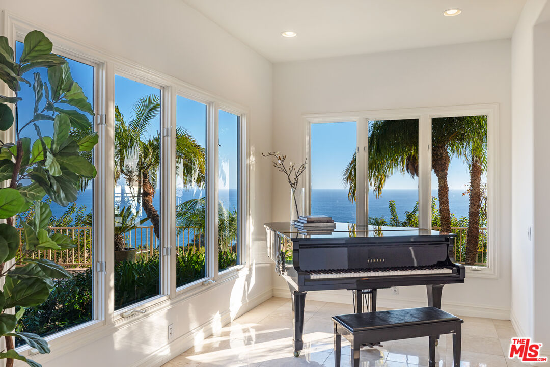 3895 Puerco Canyon Road Malibu, CA 90265 - Photo 20 of 42