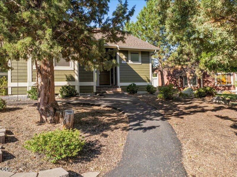 1395 Highland View Loop Redmond, OR 97756 - Photo 33 of 68