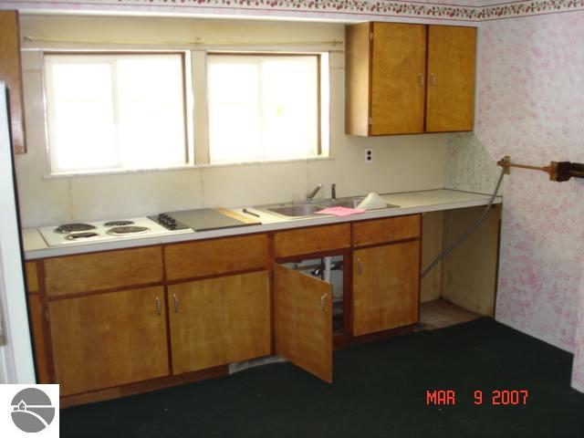 290 Bendon Road Interlochen, MI 49643 - Photo 3 of 10 1694993-2.JPG
