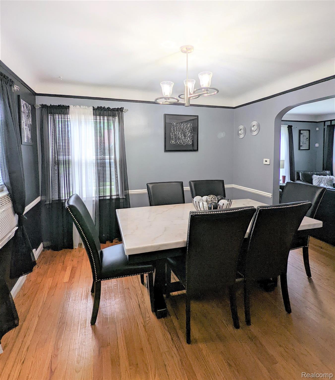11129 Roxbury Street Detroit, MI 48224 - Photo 9 of 31 Dining Room