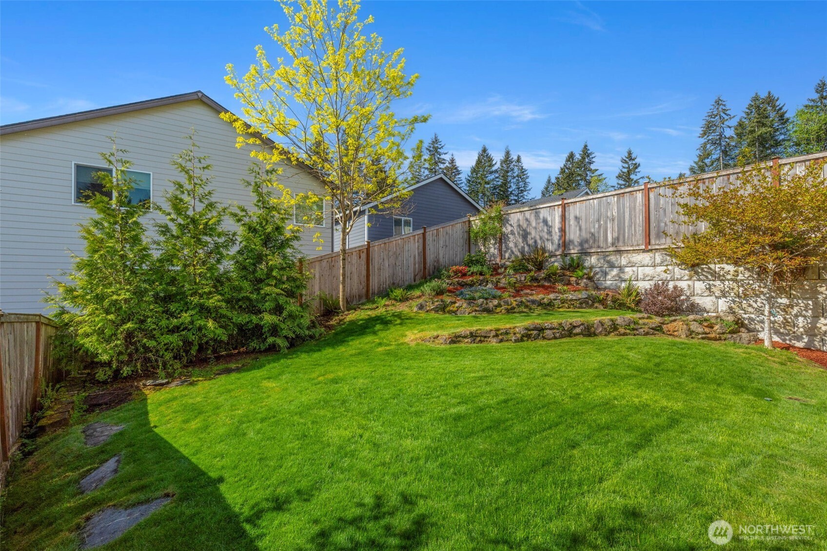 216 178th Street Southeast Bothell, WA 98012 - Photo 40 of 40 a garden view with a seating space