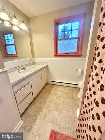 $370,000 | 676 South 5th Avenue, Royersford, PA 19468