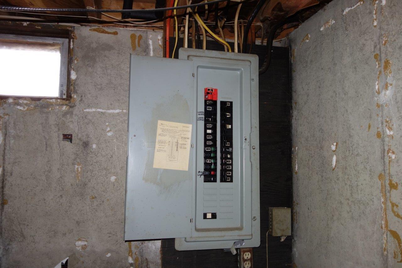 676 Town Farm Road Farmington, ME 04938 - Photo 11 of 18 circuit breakers