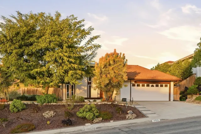 $1,350,000 | 17570 Montero Road, San Diego, CA 92128