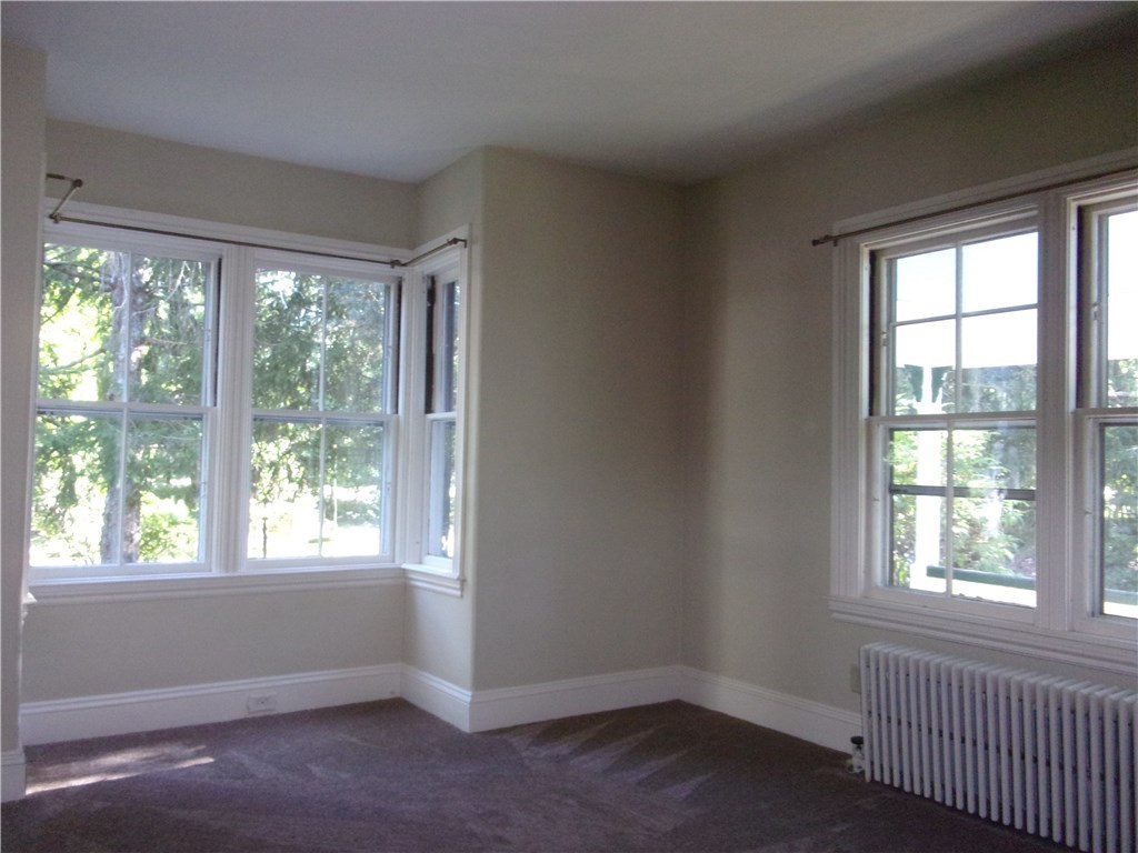 115 Abbott Run Valley Road Cumberland, RI 02864 - Photo 21 of 30 Living room in front of dwelling.