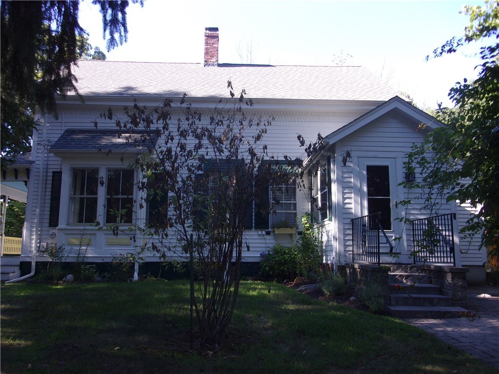 115 Abbott Run Valley Road Cumberland, RI 02864 - Photo 3 of 30 Side of dwelling/View from driveway.