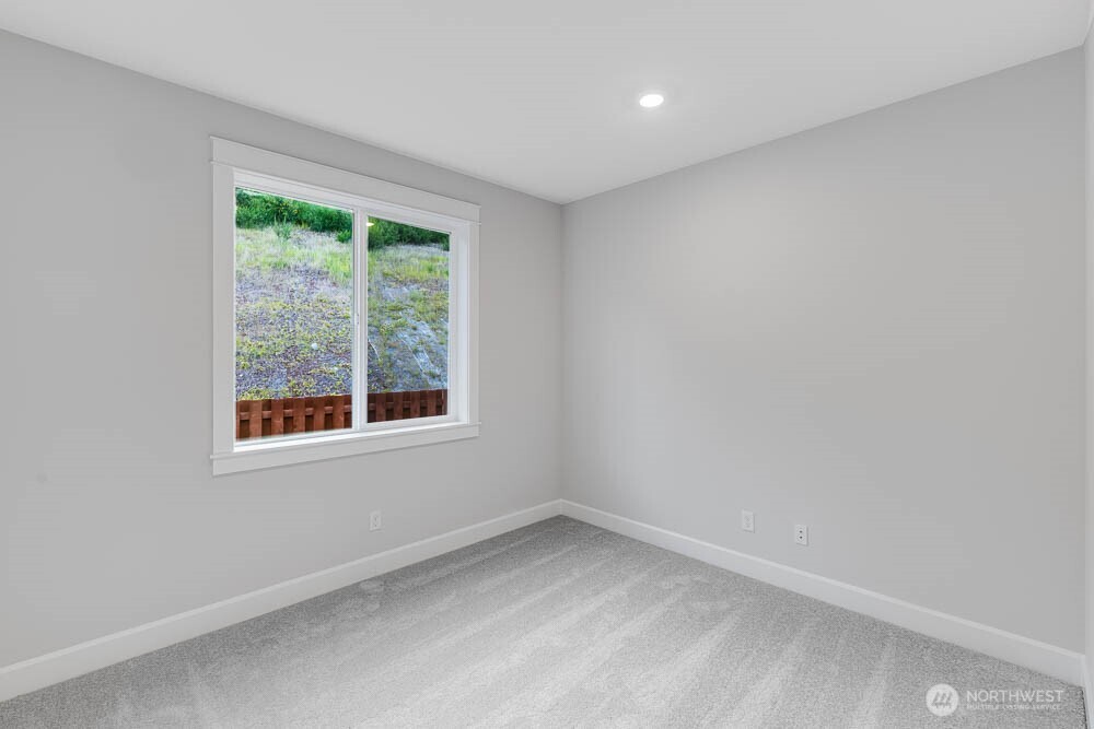 2532 Acer Loop Southeast Lacey, WA 98513 - Photo 12 of 18 Gallery Image 12