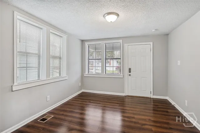 $1,700 | 1036 West 38th Street, Savannah, GA 31415