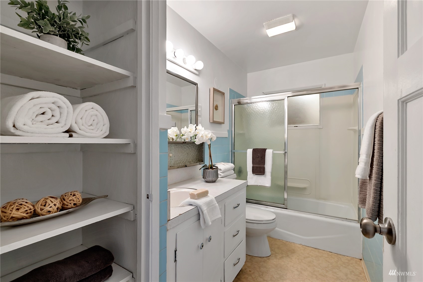 2508 Northeast 7th Street Renton, WA 98056 - Photo 16 of 36 Gallery Image 16