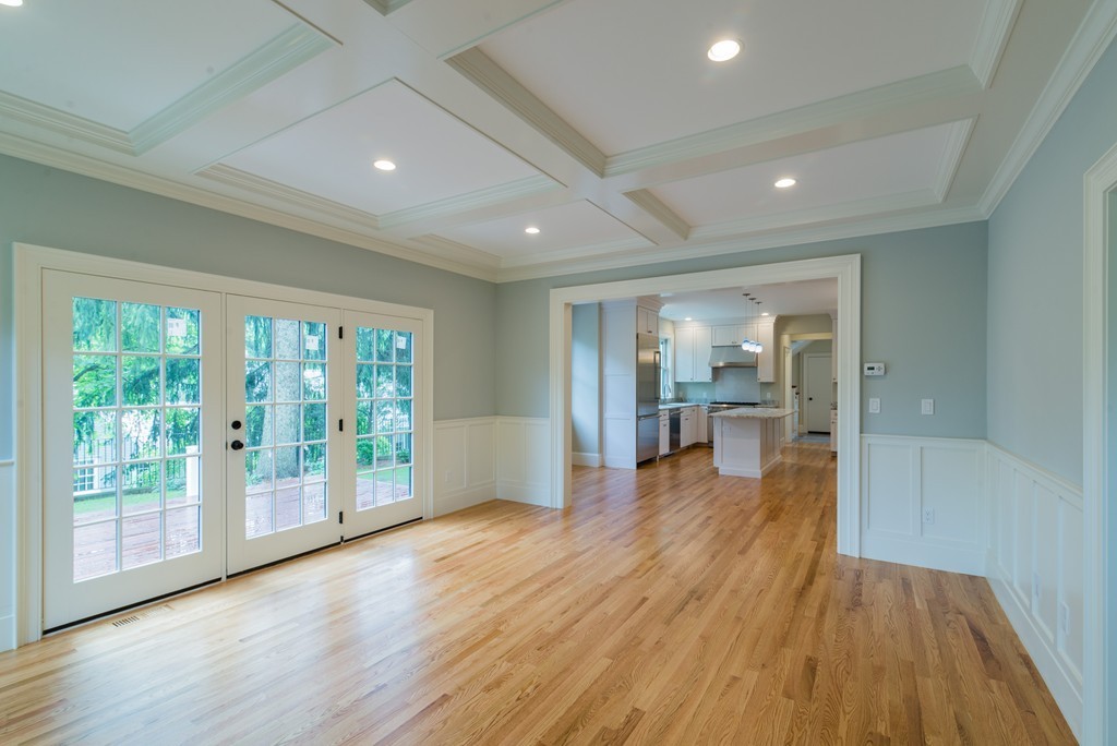76 Carlton Road Newton, MA 02468 - Photo 3 of 13 Gallery Image 3