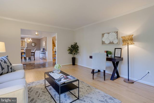 $810,000 | 8201 Ector Court, Annandale, VA 22003