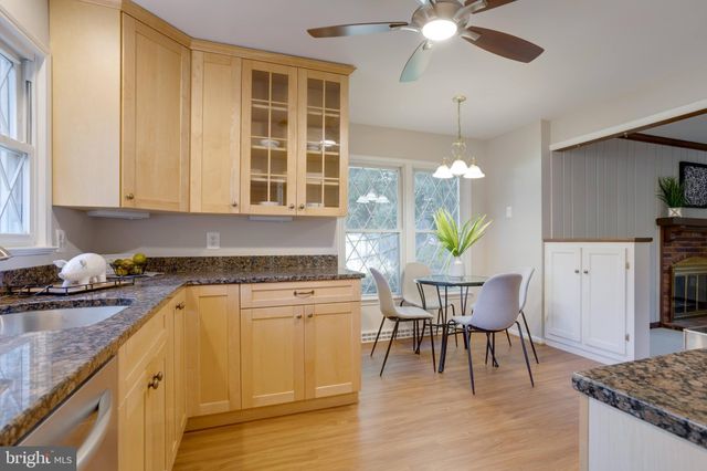 $810,000 | 8201 Ector Court, Annandale, VA 22003