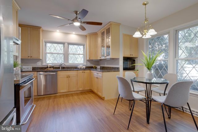 $810,000 | 8201 Ector Court, Annandale, VA 22003