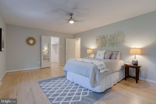 $810,000 | 8201 Ector Court, Annandale, VA 22003