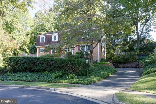 $810,000 | 8201 Ector Court, Annandale, VA 22003