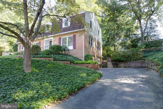 $810,000 | 8201 Ector Court, Annandale, VA 22003