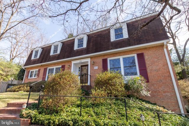 $810,000 | 8201 Ector Court, Annandale, VA 22003