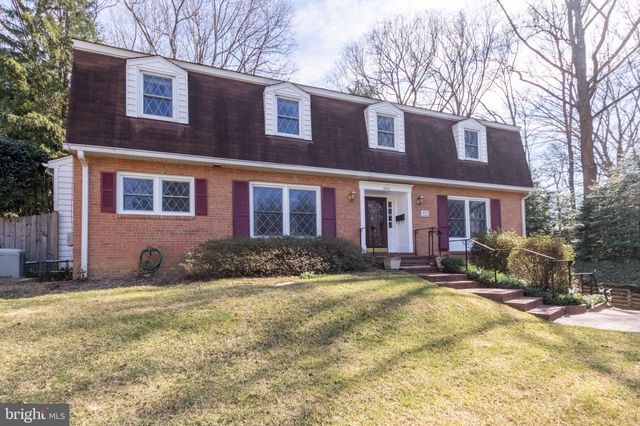 $810,000 | 8201 Ector Court, Annandale, VA 22003