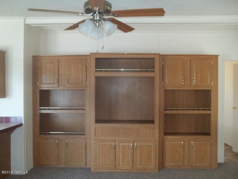 13310 North Derringer Road Marana, AZ 85653 - Photo 6 of 18