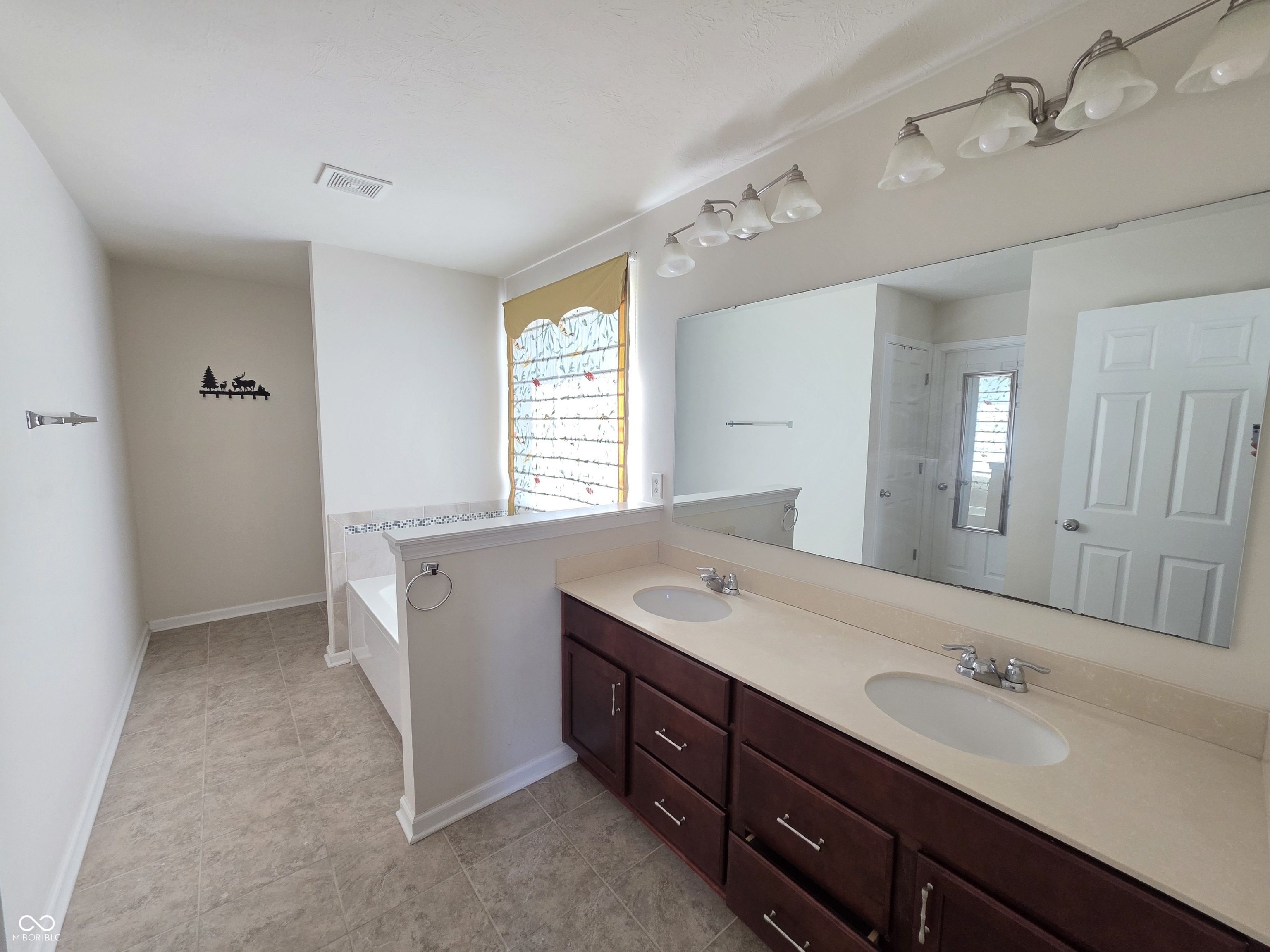 7048 Stoney Ridge Drive Columbus, IN 47201 - Photo 21 of 29