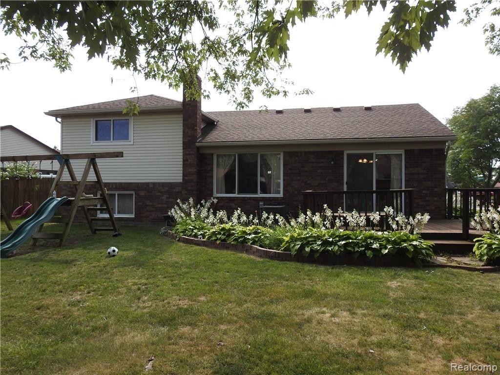 47450 Juniper Road Macomb, MI 48044 - Photo 5 of 23