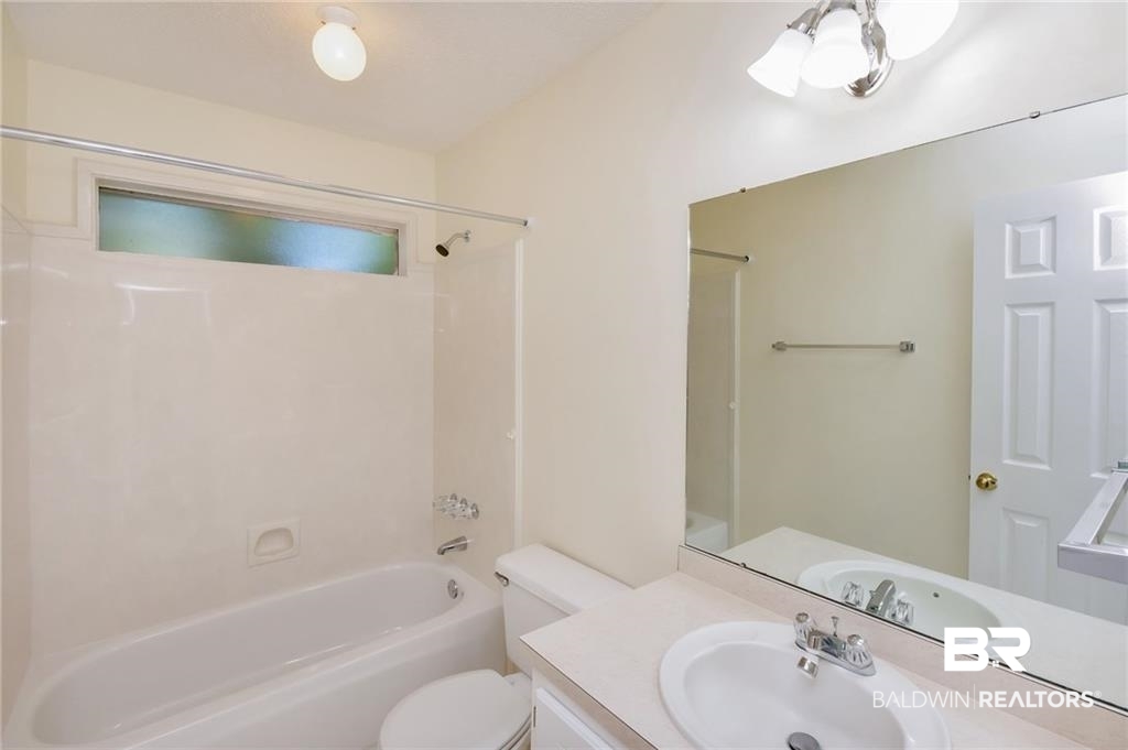 408 Lakeview Drive West Mobile, AL 36695 - Photo 23 of 43
