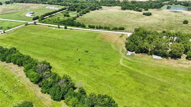 $197,500 | 0000 North 1000th Road, Baldwin City, KS 66006