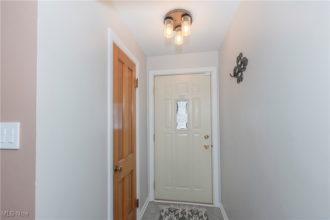 1304 Irene Road Lyndhurst, OH 44124 - Photo 2 of 32 Gallery Image 2