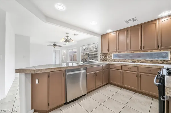 $2,995 | 2813 Via Florentine Street, Henderson, NV 89074