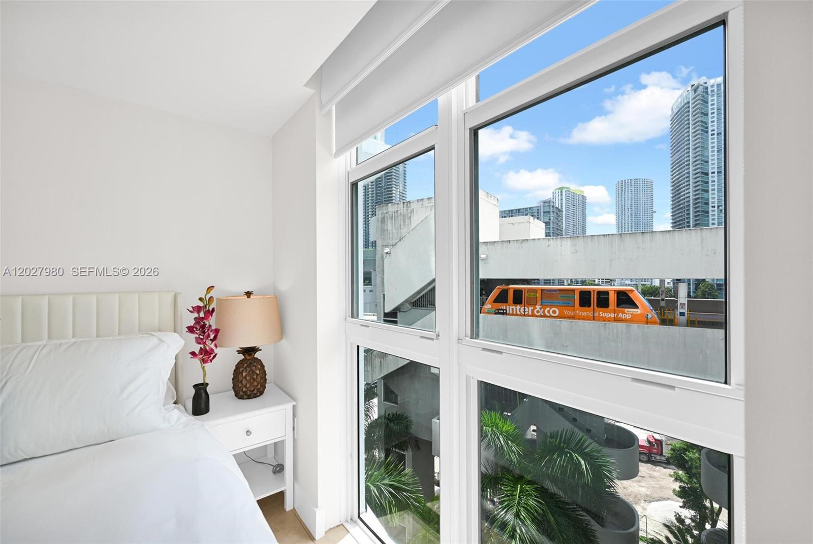 41 Southeast 5th Street, Unit 517 Miami, FL 33131 - Photo 15 of 49