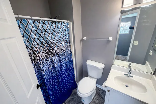 $2,700 | 2452 Daybreak Court, Unit 2452, Elgin, IL 60123