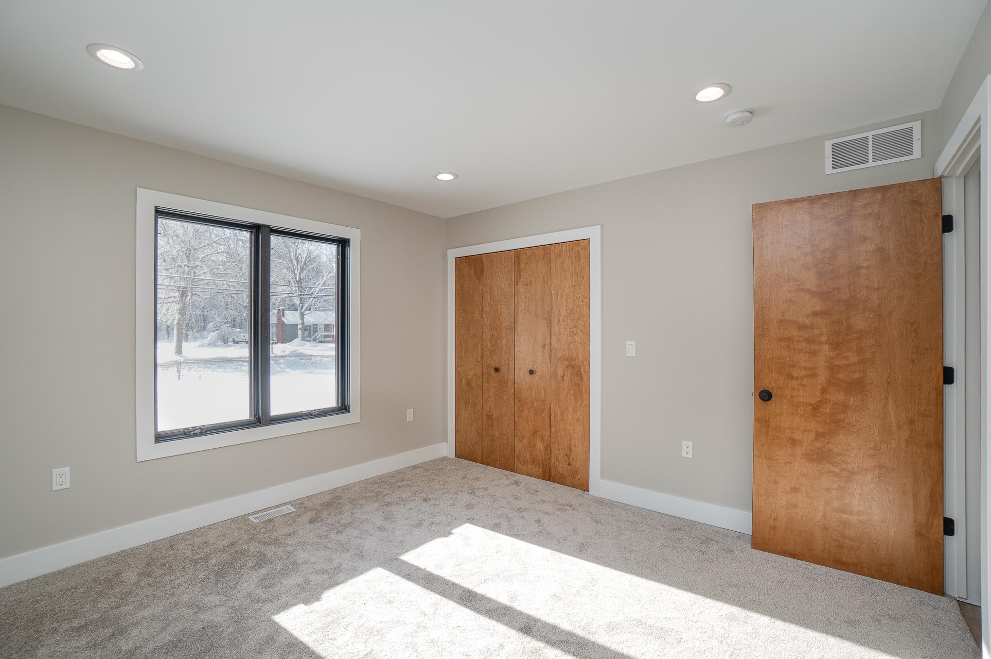 2423 East Ashby Road Midland, MI 48640 - Photo 32 of 43