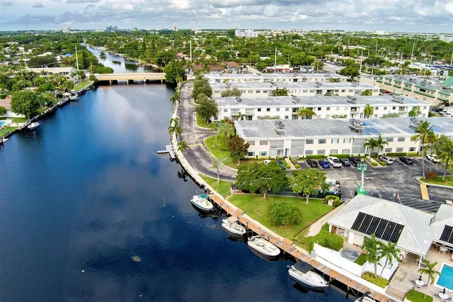 $175,000 | 140 Cypress Club Drive, Unit 414, Pompano Beach, FL 33060