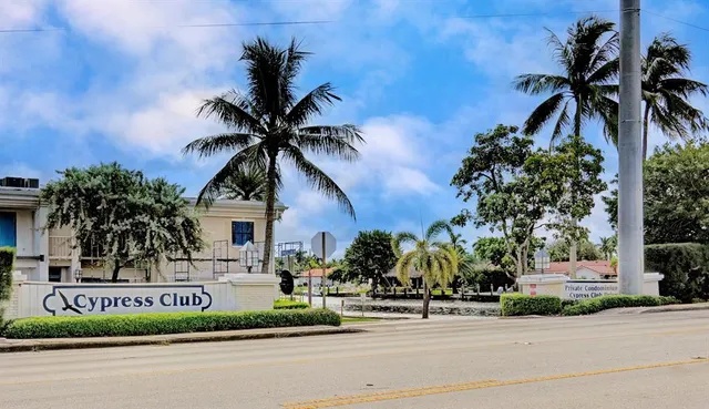 $175,000 | 140 Cypress Club Drive, Unit 414, Pompano Beach, FL 33060