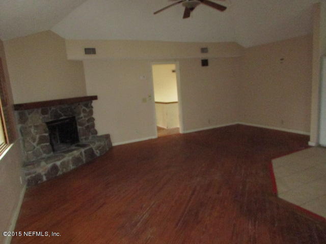1089 Kings Road Neptune Beach, FL 32266 - Photo 3 of 18 3 FAMILY ROOM