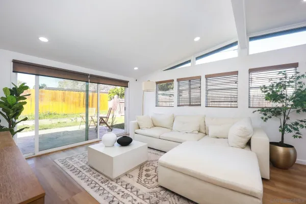 $979,000 | 6252 Lake Albano Avenue, San Diego, CA 92119