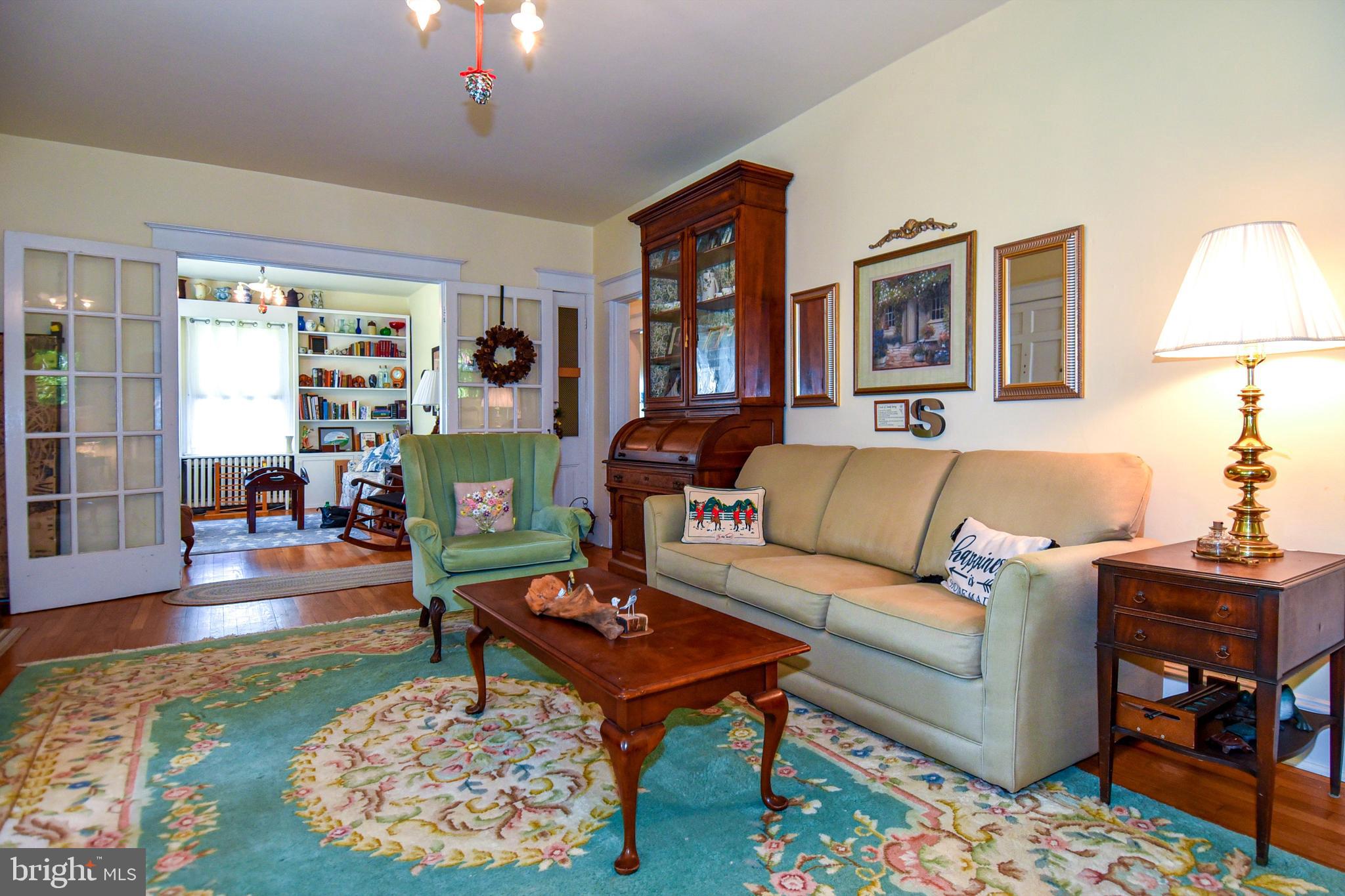 17809 Meeting House Road Sandy Spring, MD 20860 - Photo 15 of 46 Living Room