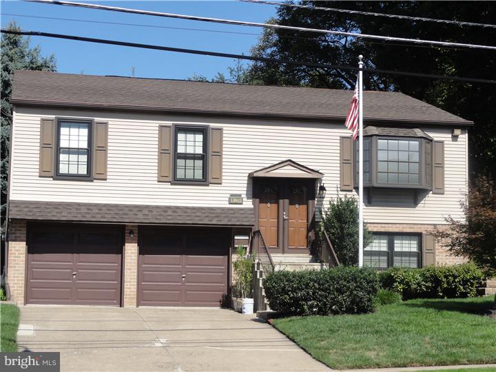 13402 Worthington Road Philadelphia, PA 19116 - Photo 1 of 25 Exterior Front