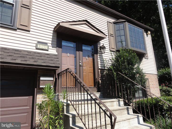 13402 Worthington Road Philadelphia, PA 19116 - Photo 2 of 25 Exterior Front