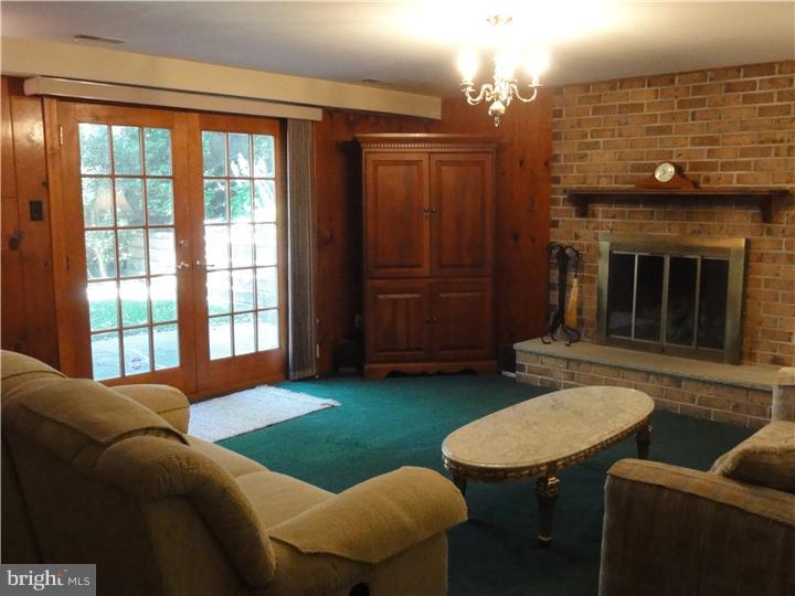 13402 Worthington Road Philadelphia, PA 19116 - Photo 21 of 25 Family Room