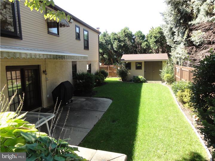 13402 Worthington Road Philadelphia, PA 19116 - Photo 5 of 25 Patio