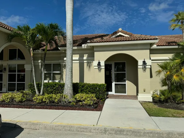 $2,750 | 673 Carlyle Way, Fort Pierce, FL 34947