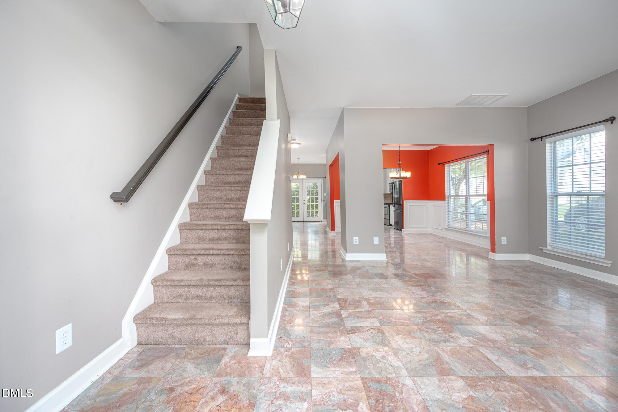 5319 Corinthian Way Raleigh, NC 27607 - Photo 8 of 46 5319CorinthianWay-8